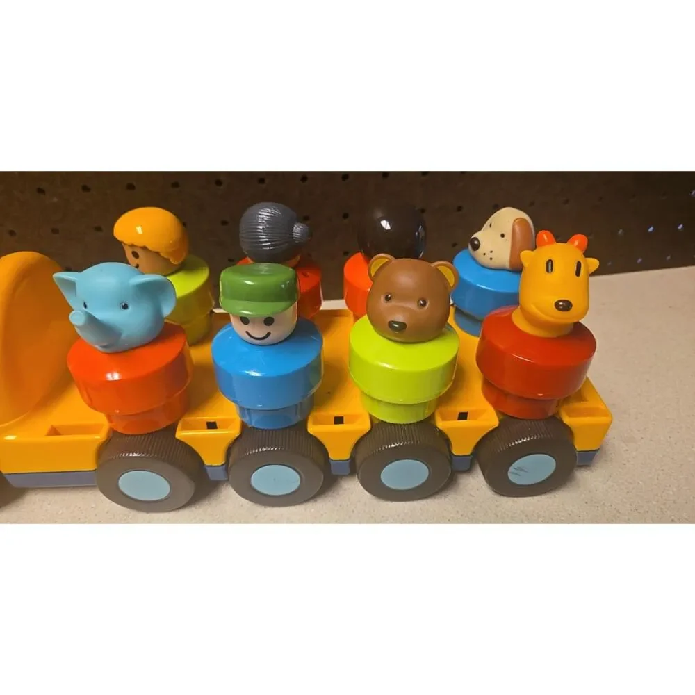 Vintage Battat School Bus Pull Along Toy With 9 Spinning Figures